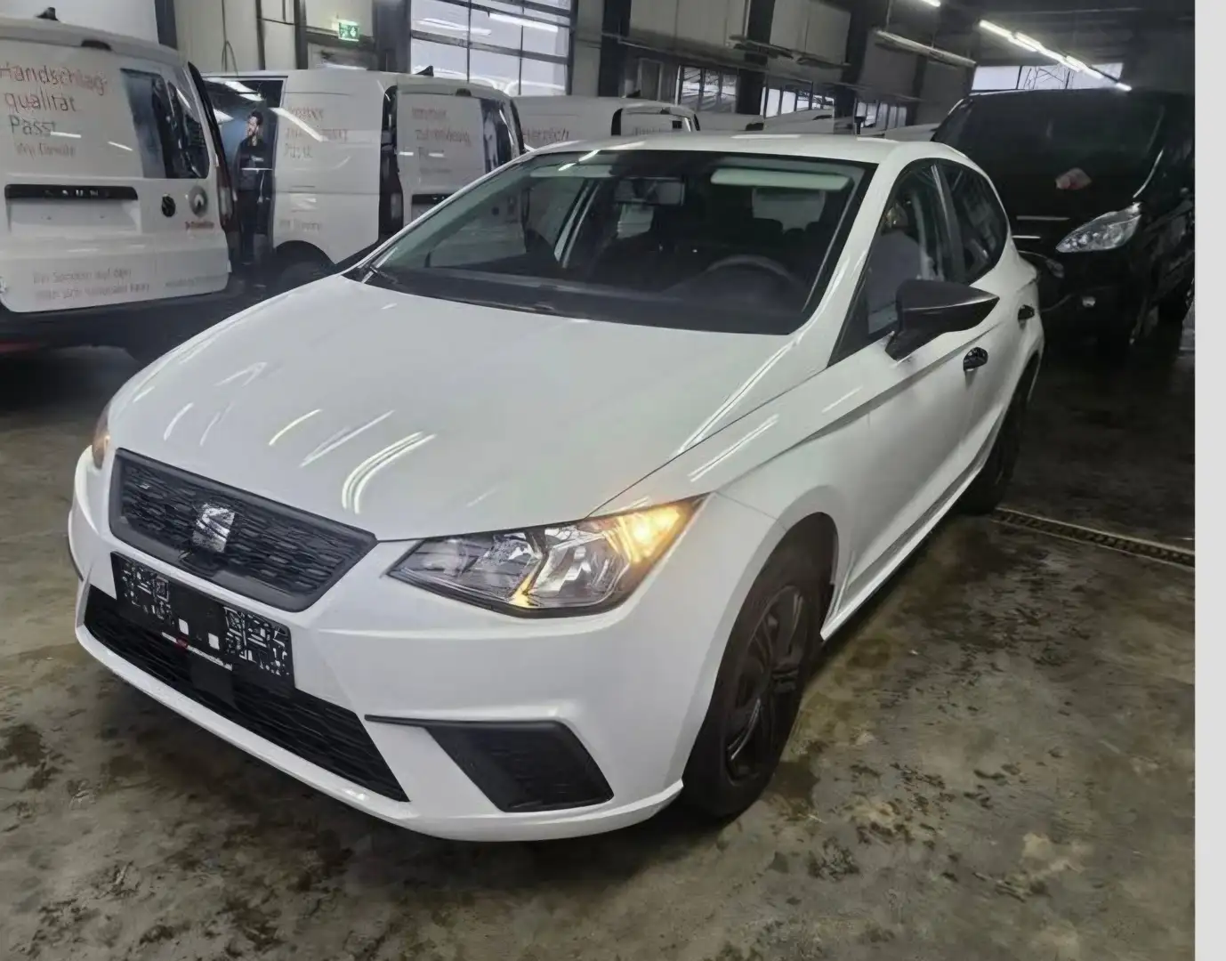 SEAT Ibiza Weiß - 1