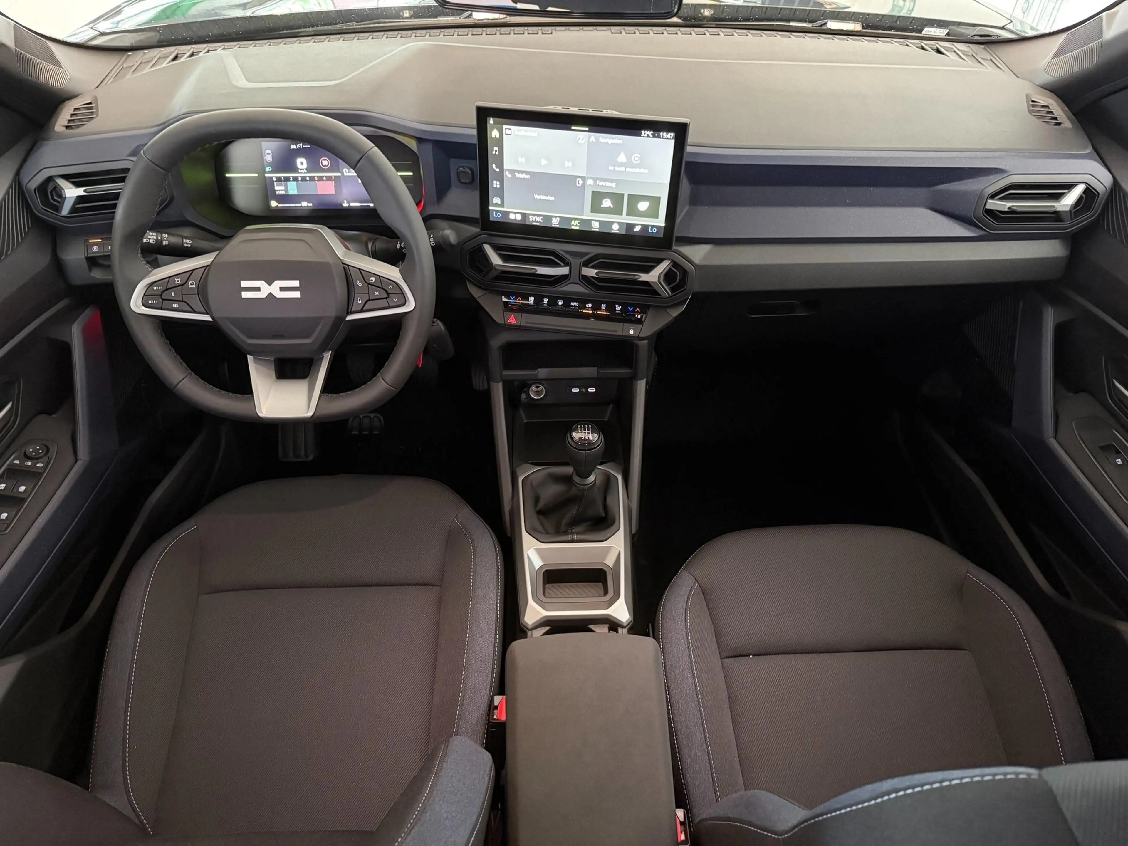 Dacia Bigster Expression 140 mild Hybrid 103 kW (140 PS) Radi... — photo 10