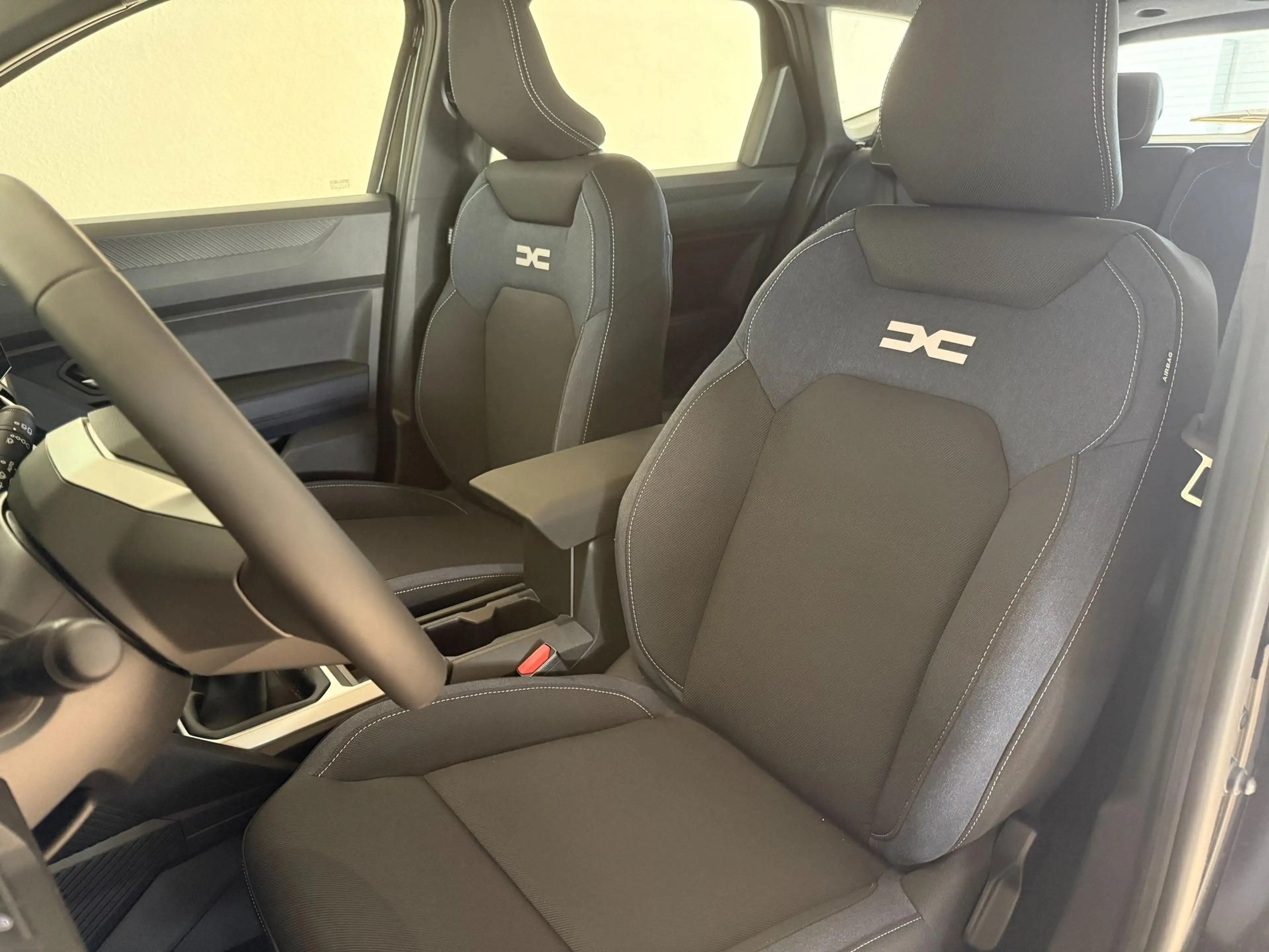 Dacia Bigster Expression 140 mild Hybrid 103 kW (140 PS) Radi... — photo 9