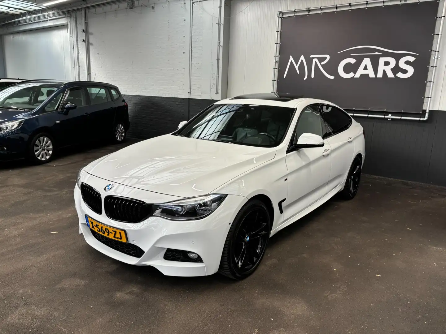 BMW 320 320D XDRIVE GT GRAN TURISMO M-Pakket Pano/Leder/Cl Wit - 2