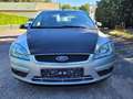 Ford Focus Ghia Silber - thumbnail 2