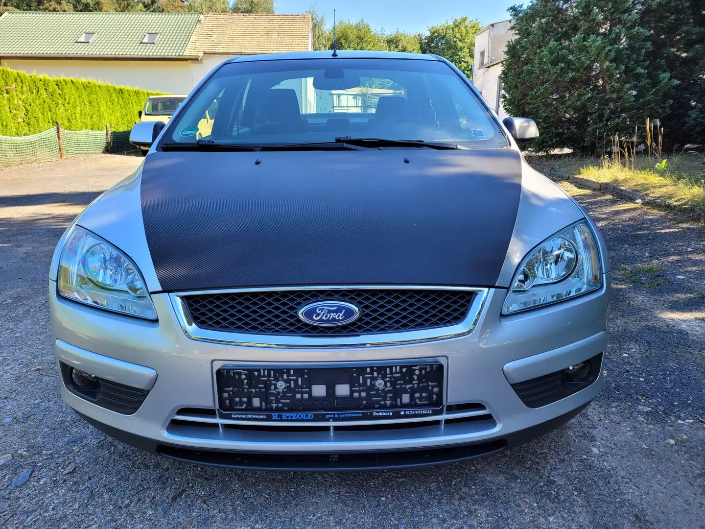 Ford Focus Ghia Silber - 2