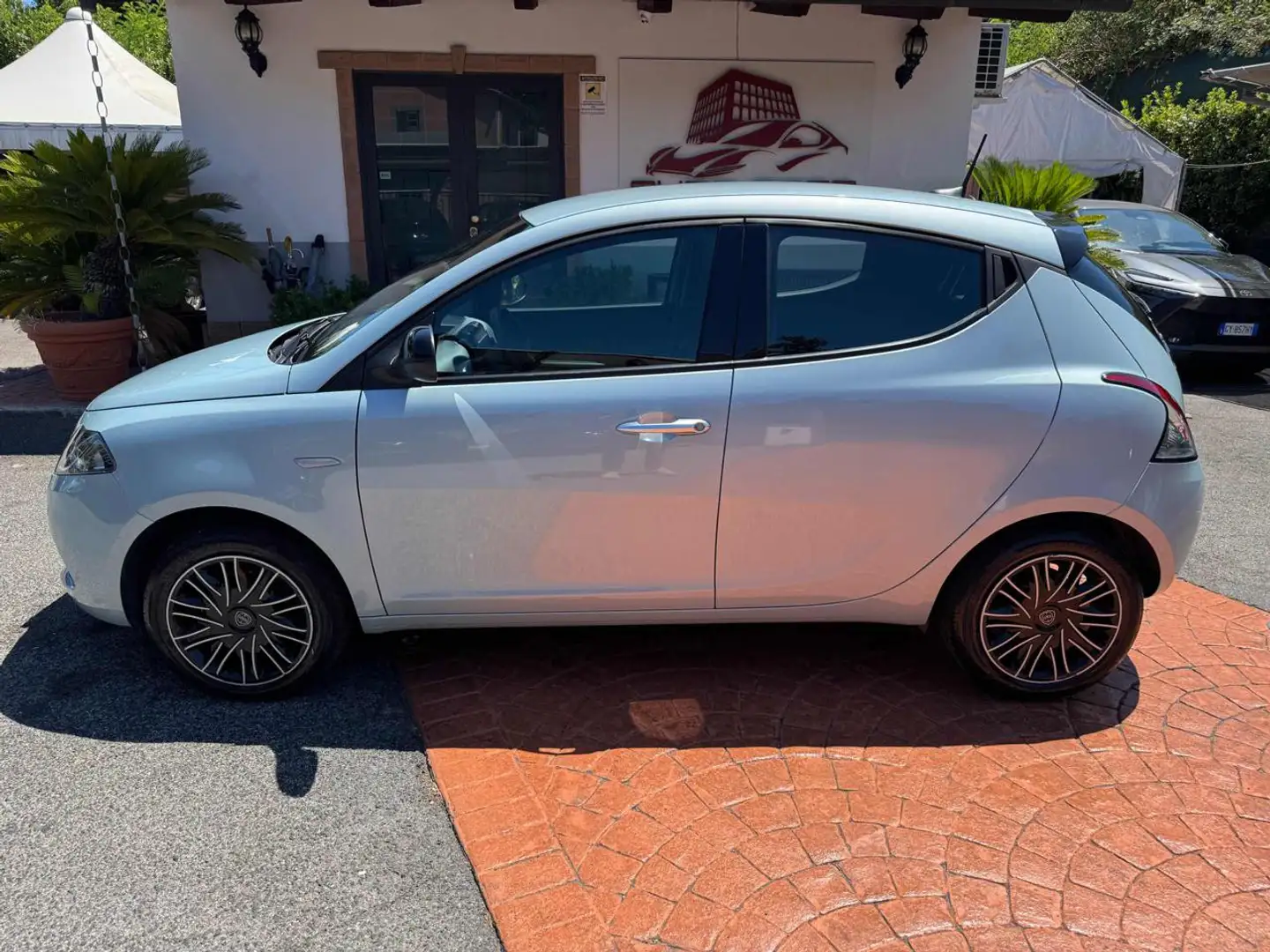 Lancia Ypsilon 1.0 FireFly 5 porte S&S Hybrid Oro PROMO! Argento - 2