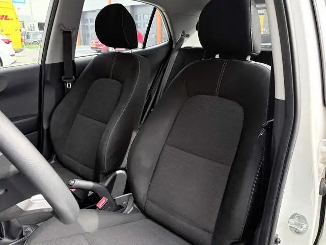 Kia Picanto view 8
