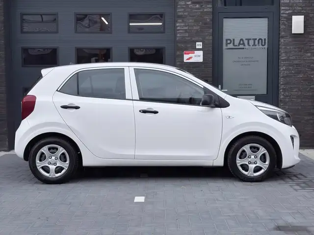 Kia Picanto view 3