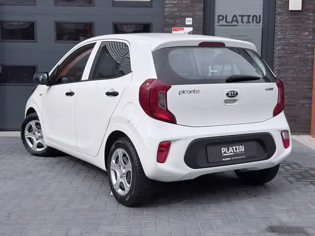 Kia Picanto view 2