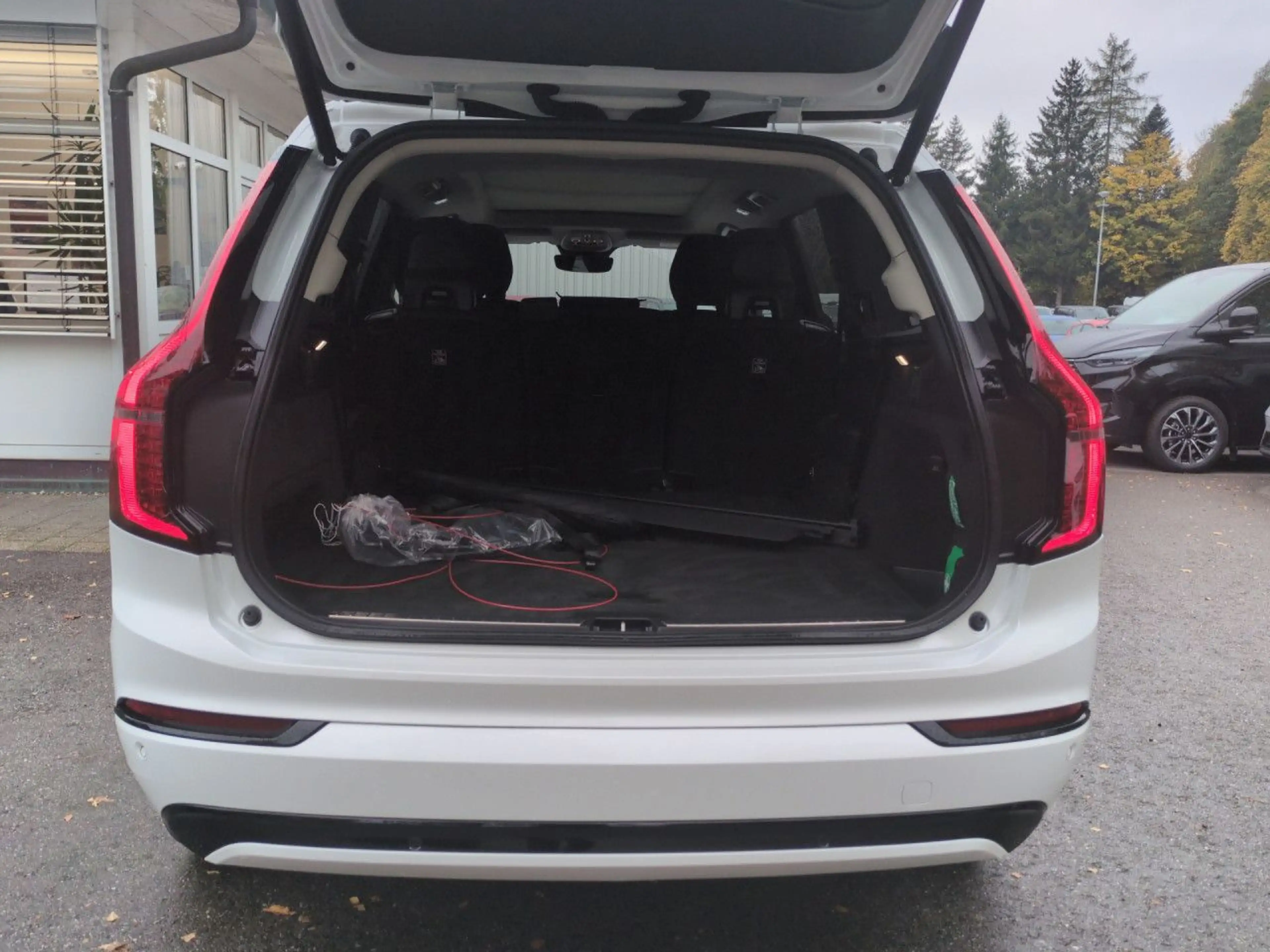 Volvo XC90 T8 Recharge Plus Dark Plug-In Hybrid AWD Navi — photo 19