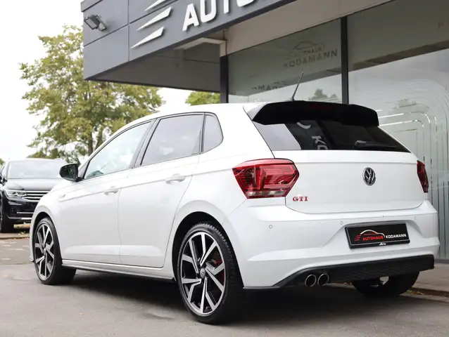 Volkswagen Polo view 9
