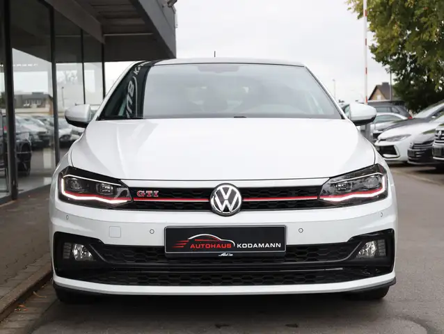 Volkswagen Polo view 5