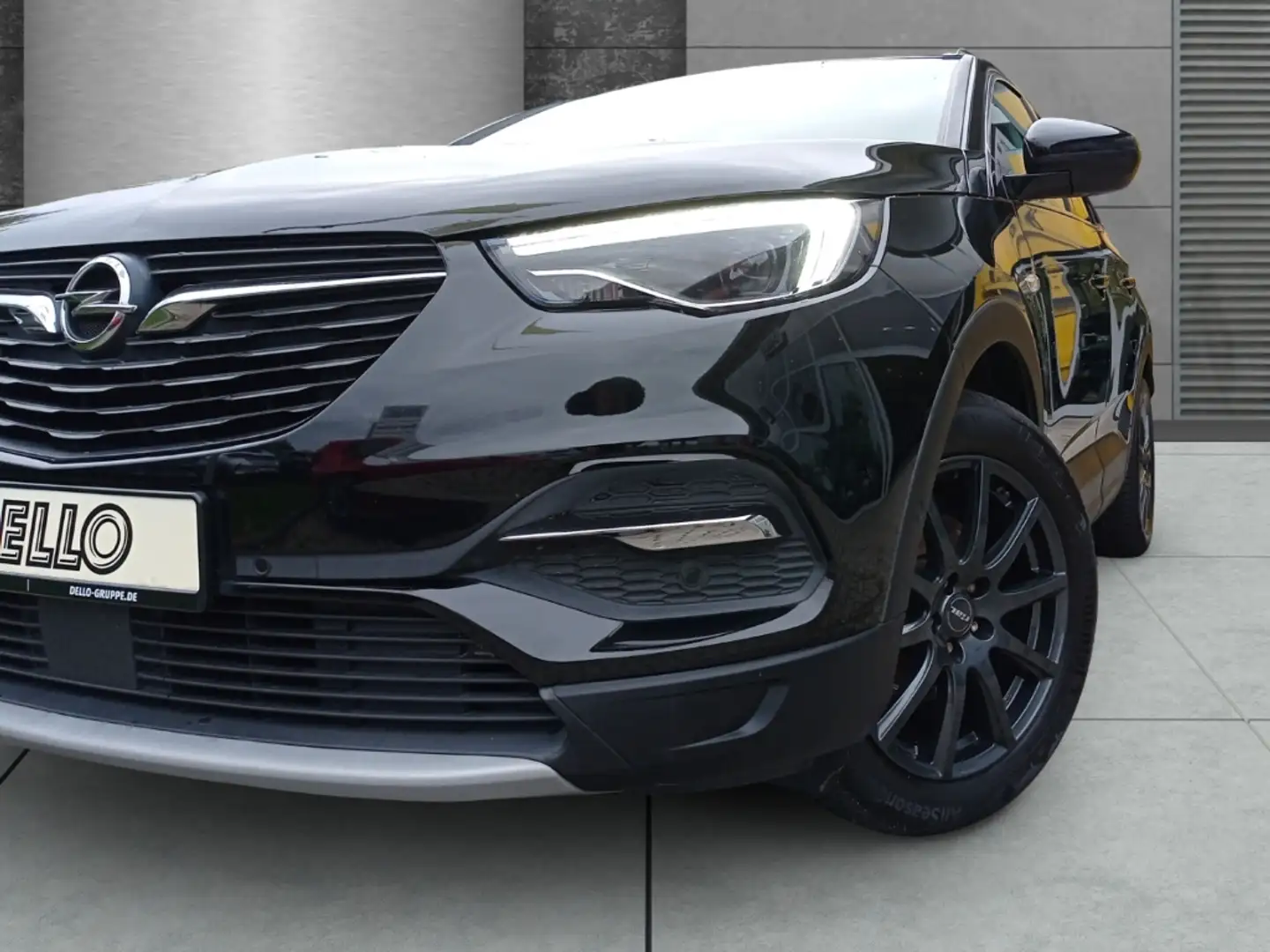 Opel Grandland X 1.2 T AT 120 Jahre SHZ Navi LED Rfk. Noir - 2