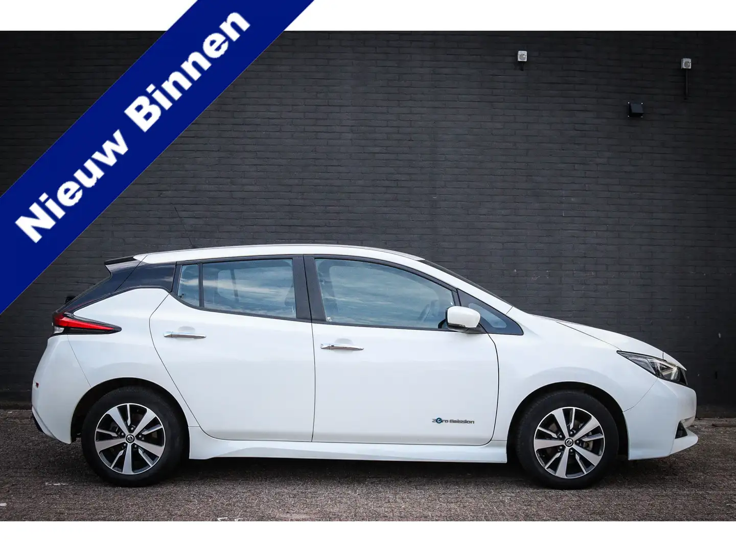 Nissan Leaf Acenta 40 kWh Net binnen; Jouw droomauto? Wit - 1