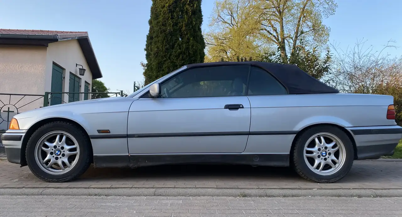 BMW 328i, foto 1