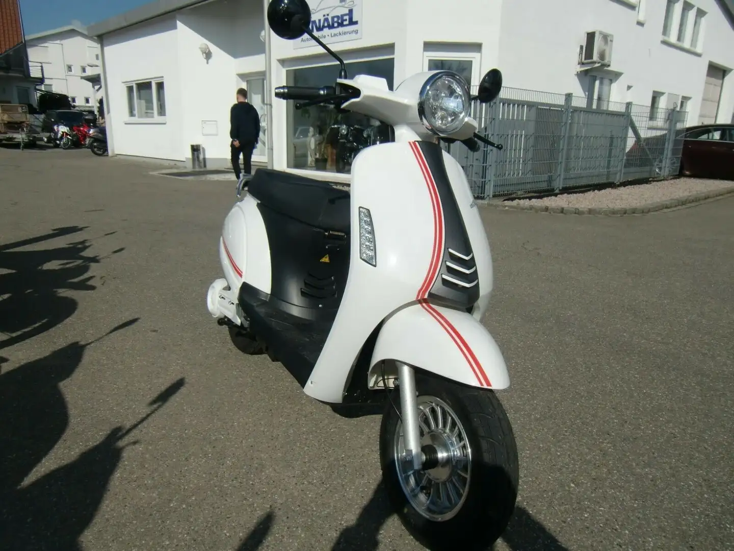 Luxxon e3000/Elektro Scooter/25 km/h oder 45 km/h neu Bílá - 2