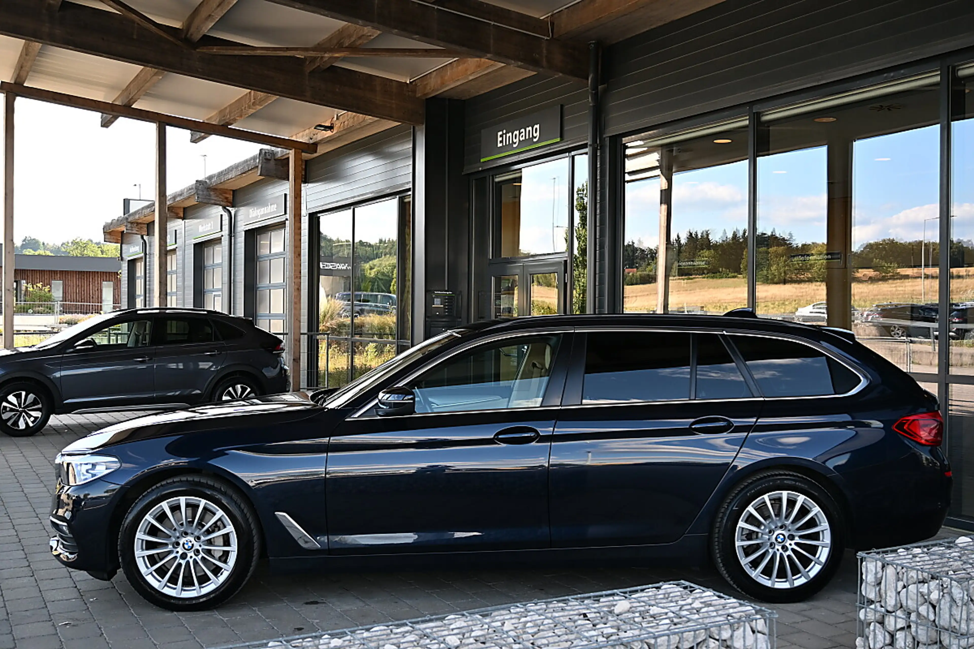 BMW 530 i Touring xDrive Aut. Komfortsitze, Sitzklima, ... — photo 2