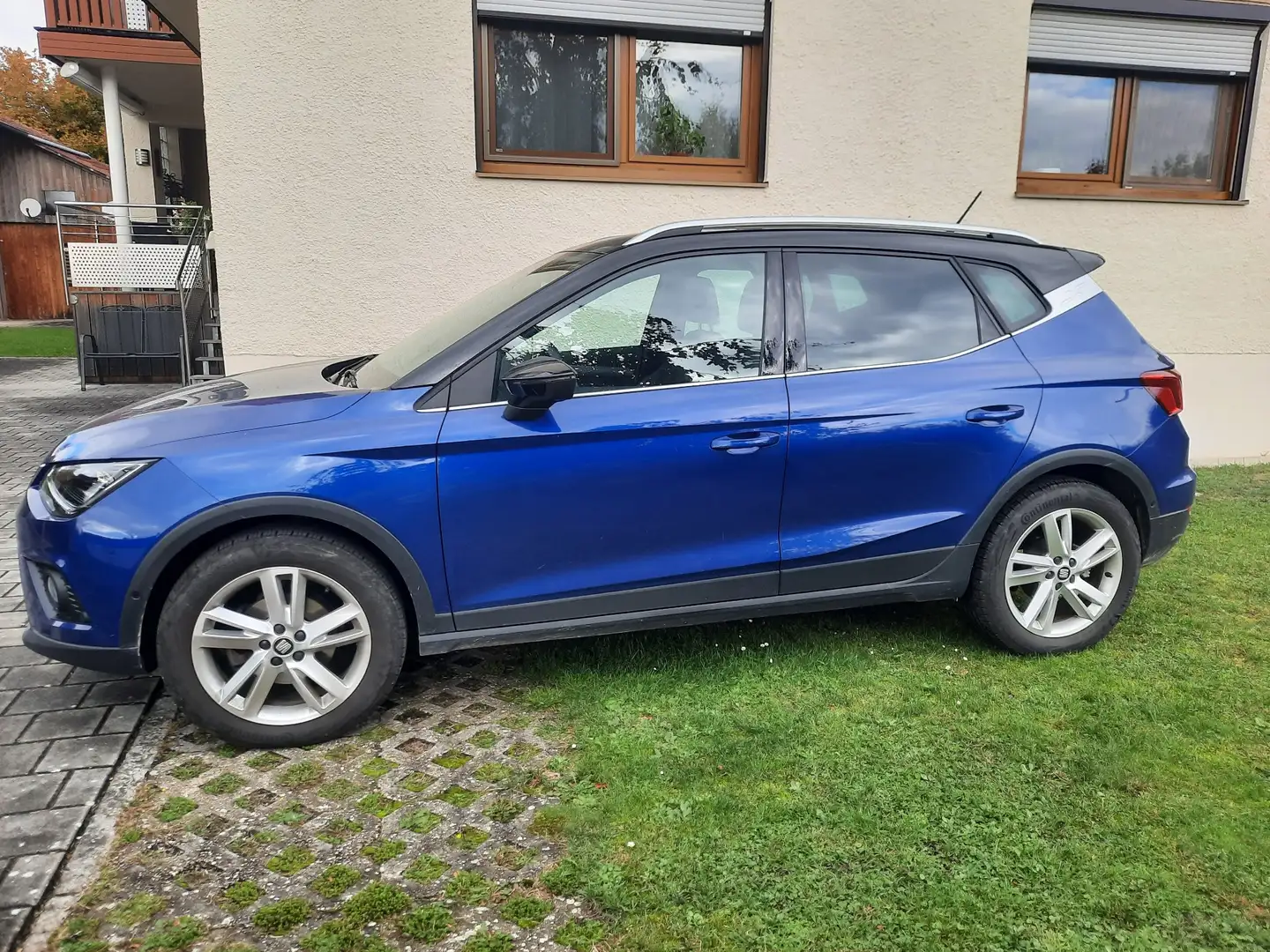 SEAT Arona FR Blau - 1
