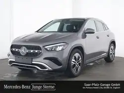 Mercedes-Benz GLA 180 PROGRESSIVE*DISTR*R KAM*LED*LENK HZG*PTS Navi/Distronic/Autom./Klima/Park Assist./Sitzhzg./MF Lenkrad/Dachrel.