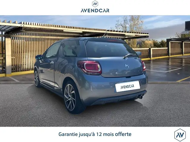 DS Automobiles DS 3 view 3