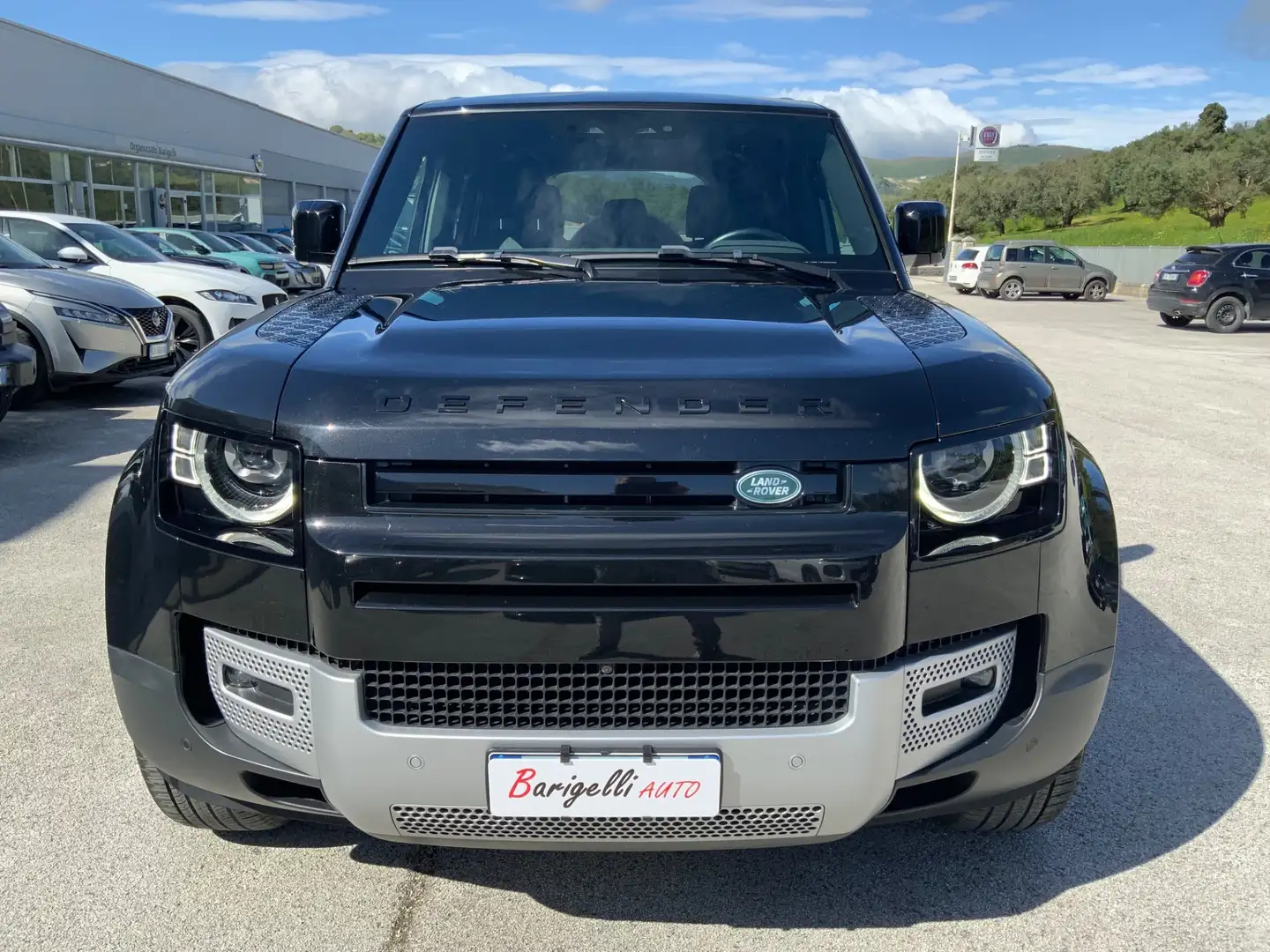 Land Rover Defender 110 3.0D I6 200 CV AWD Auto X-Dynamic SE AUTOCARRO Zwart - 2