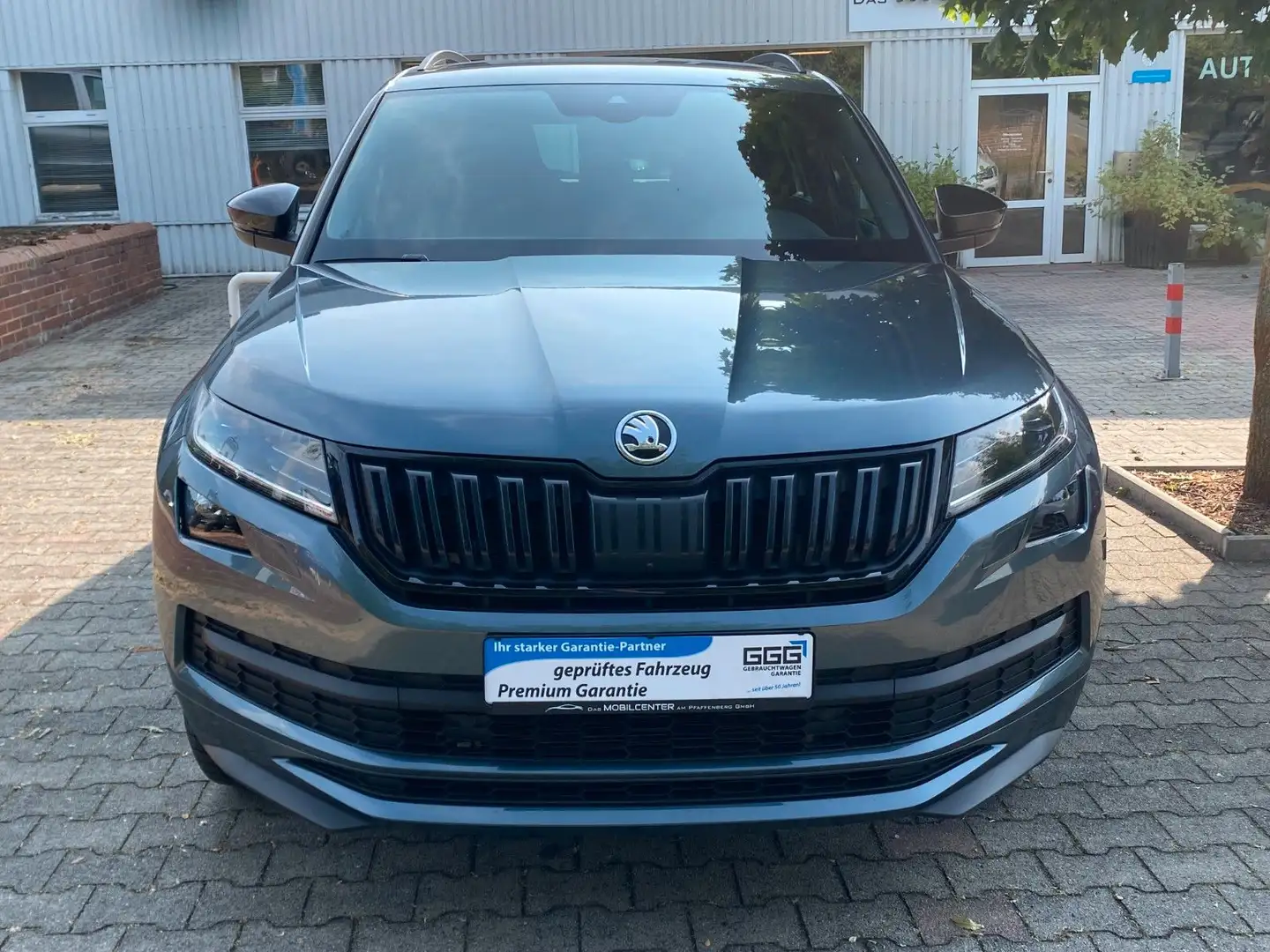 Skoda Kodiaq Sportline 4x4 Gris - 2
