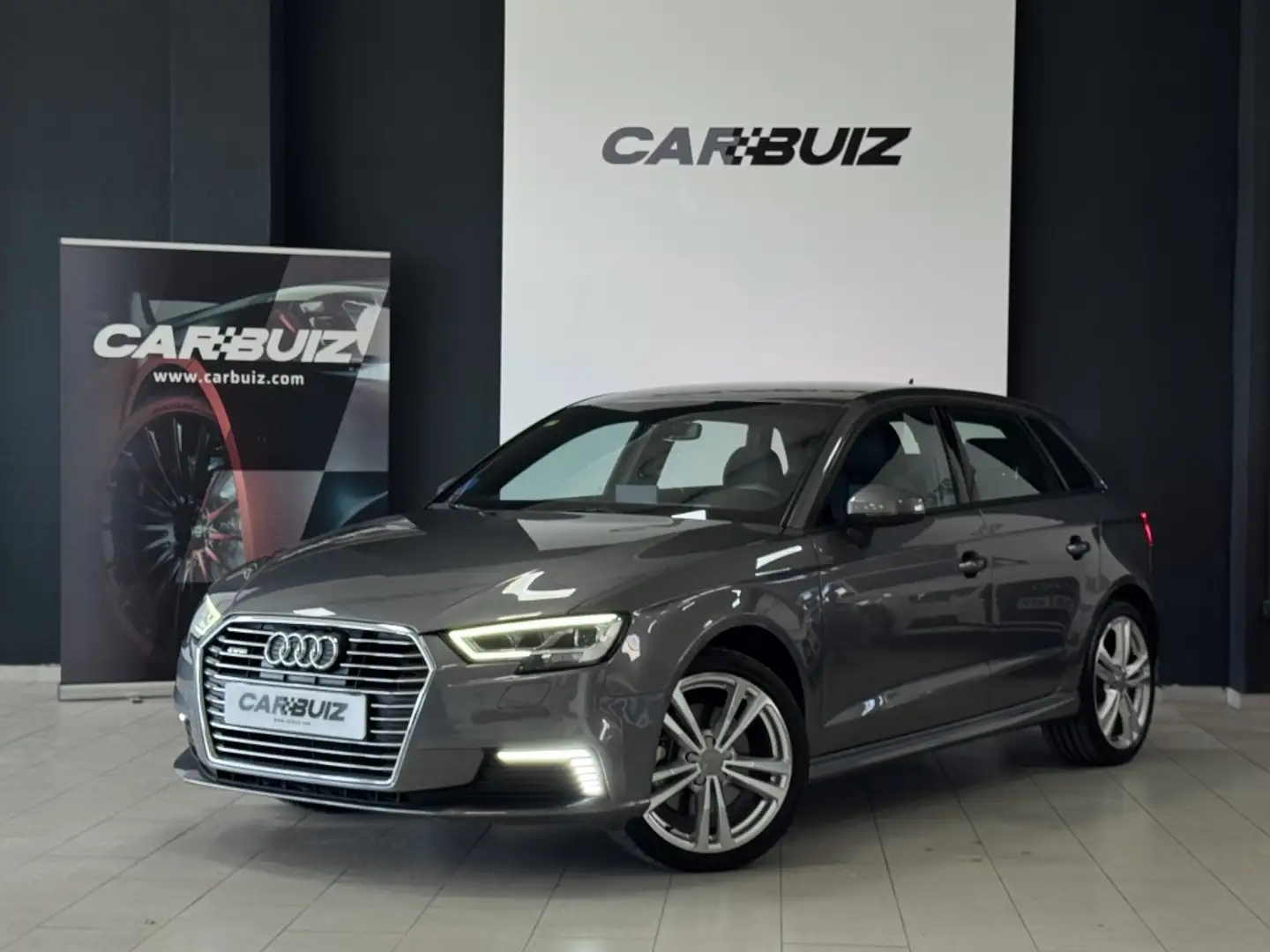 Audi A3 Sportback 40 e-tron S line S tronic Gris - 1