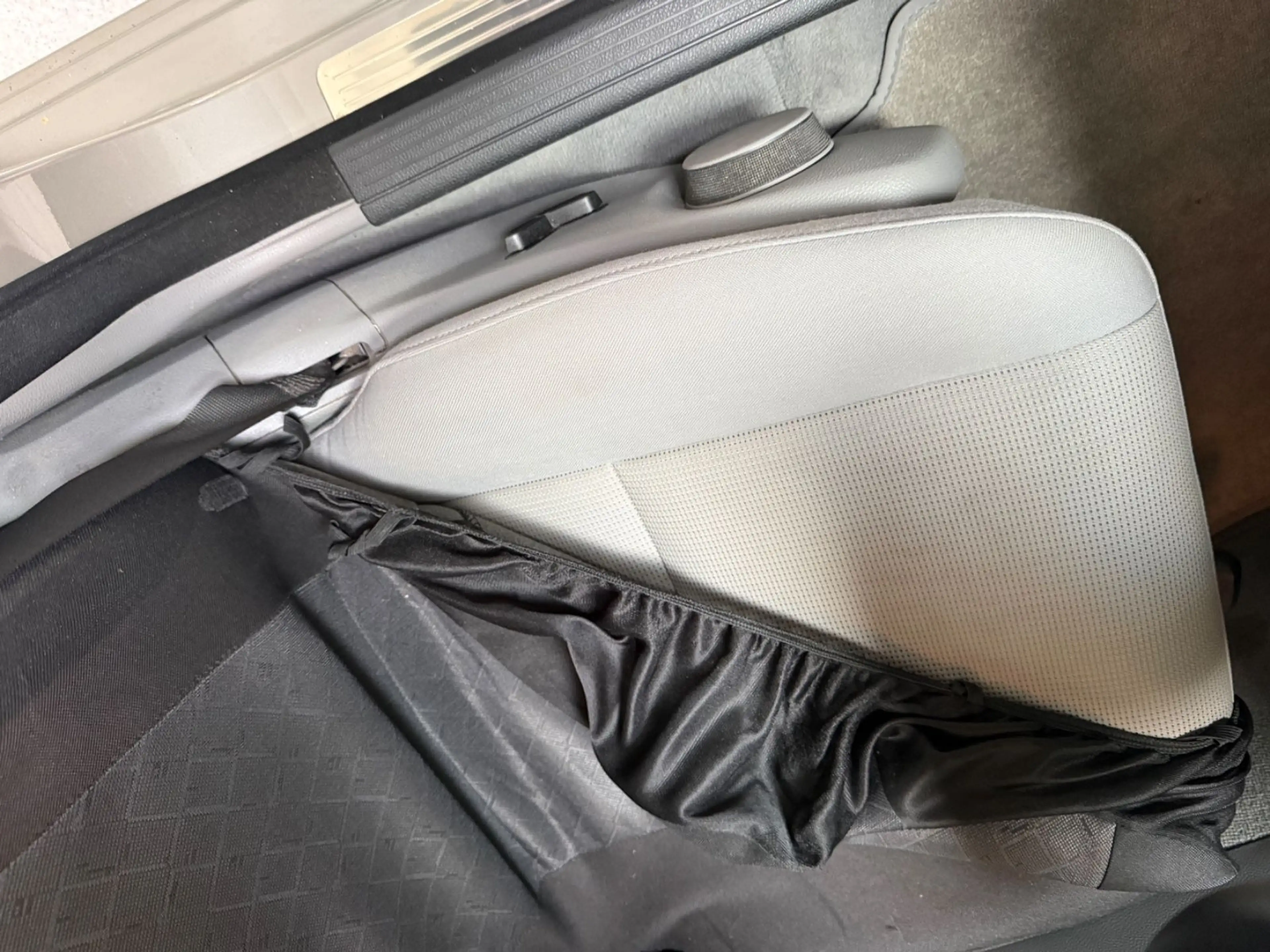 Mercedes-Benz C 220 C Limousine*AHK*Navi* — photo 10