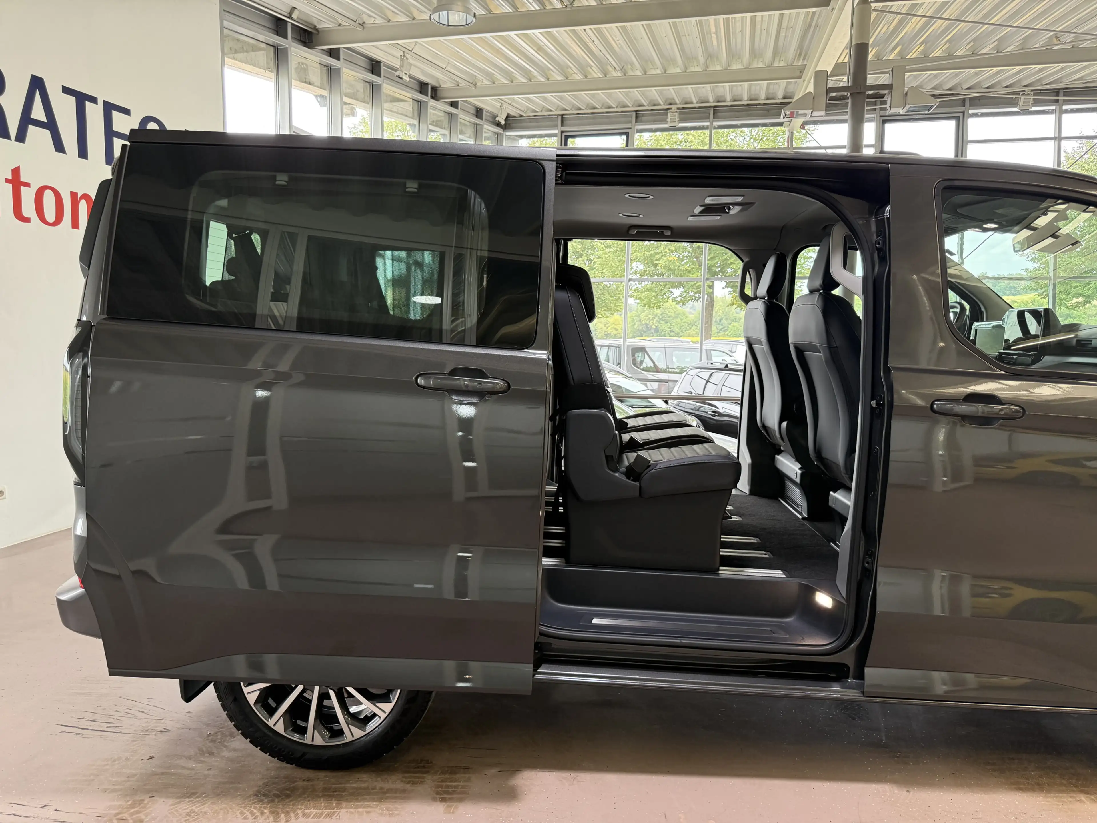 Ford Tourneo Custom Titanium ACC GJR TW LHZ CAM Leder — photo 9