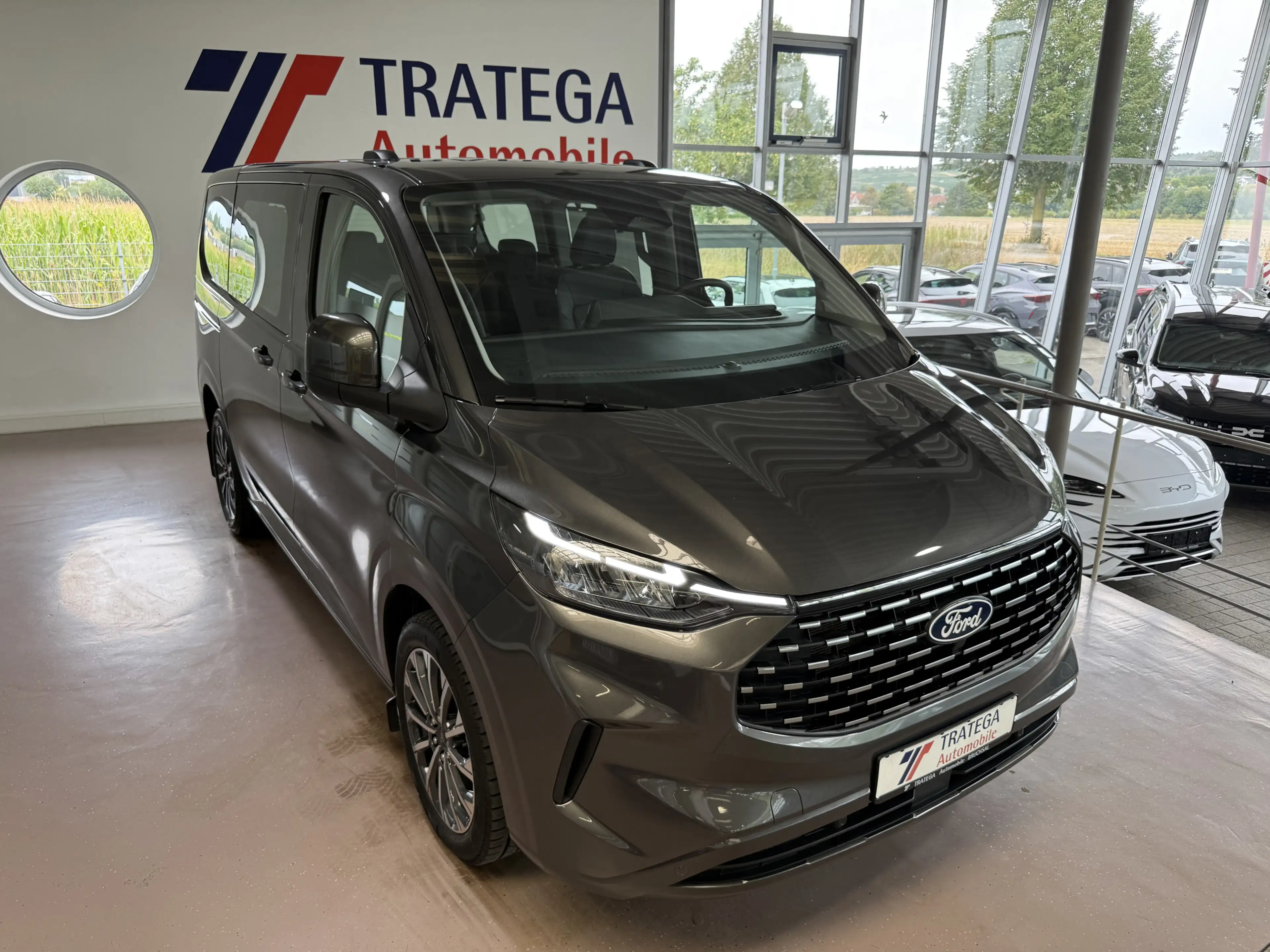 Ford Tourneo Custom Titanium ACC GJR TW LHZ CAM Leder — photo 11