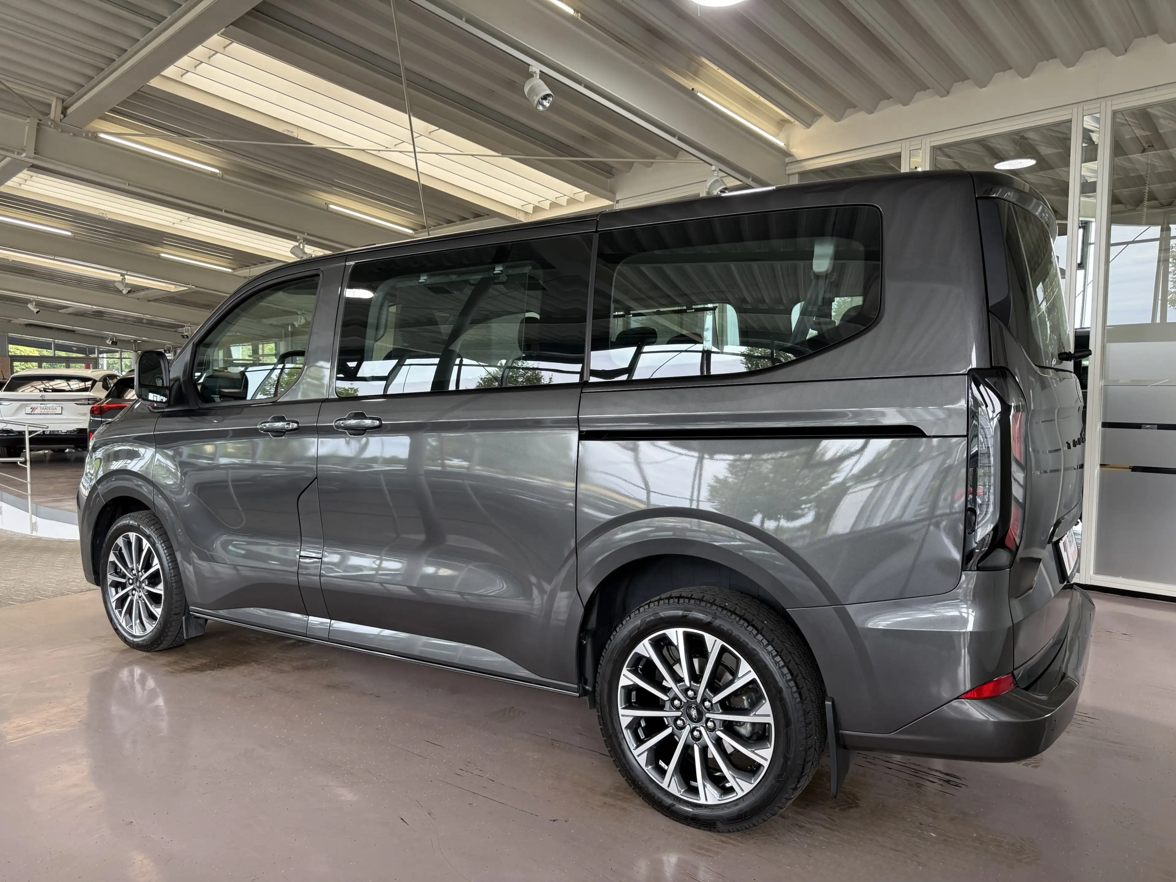 Ford Tourneo Custom Titanium ACC GJR TW LHZ CAM Leder — photo 4