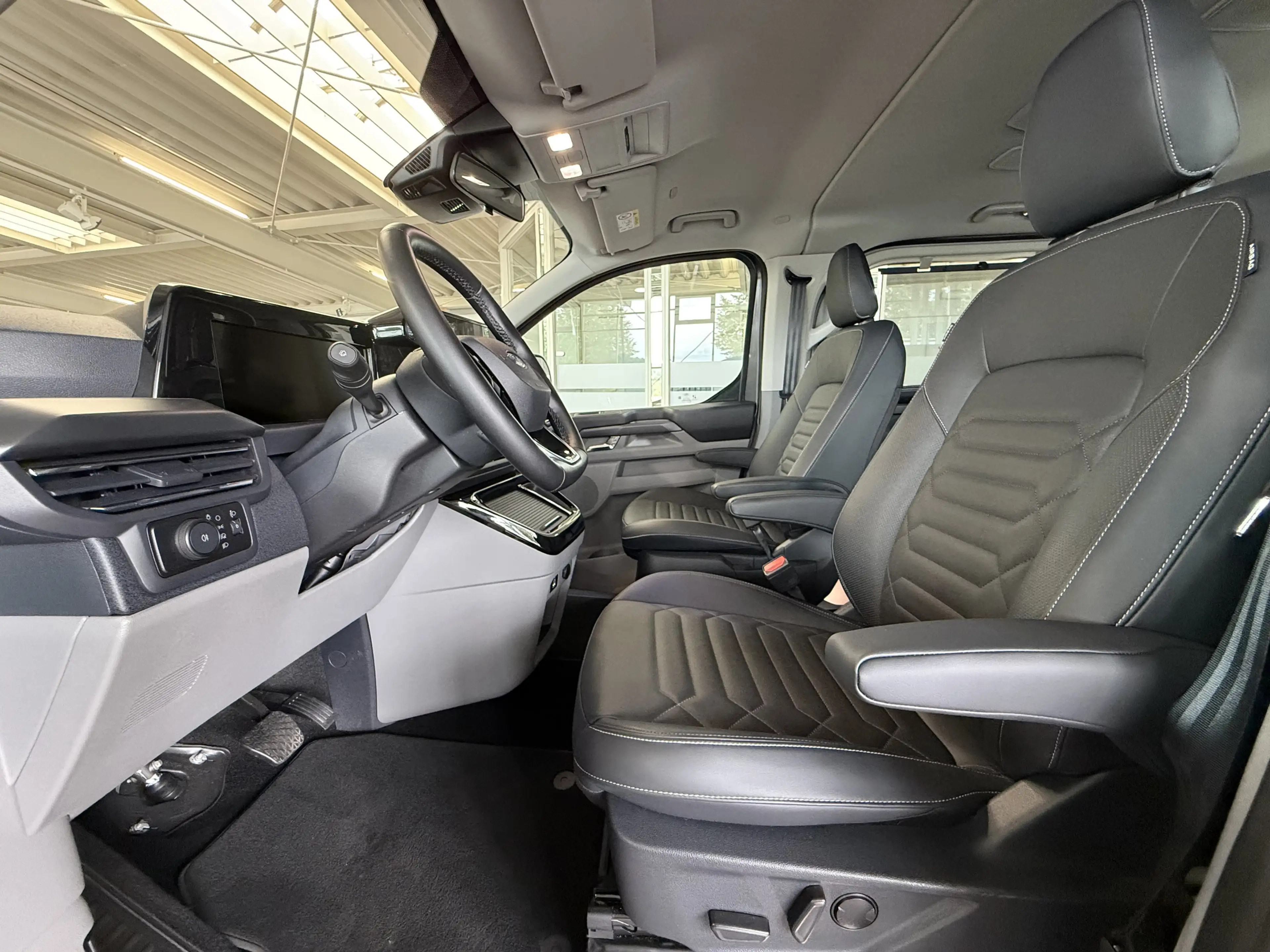 Ford Tourneo Custom Titanium ACC GJR TW LHZ CAM Leder — photo 14