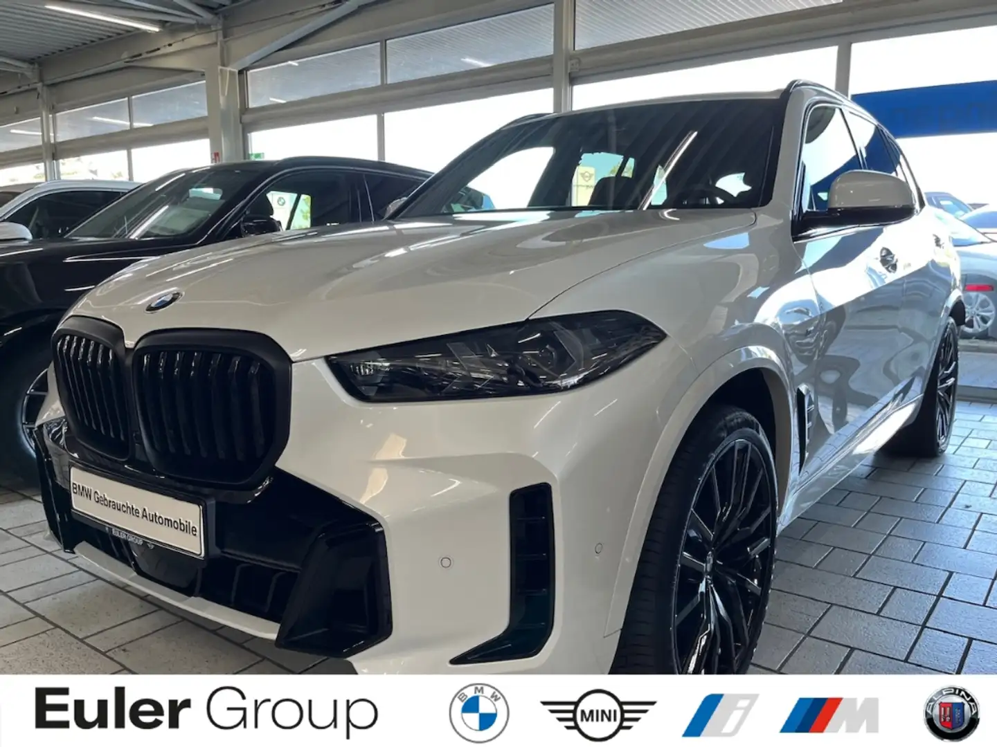 BMW X5 xDrive 40d A M Sport ad LED ParkAss AD StandHZG AH Weiß - 1