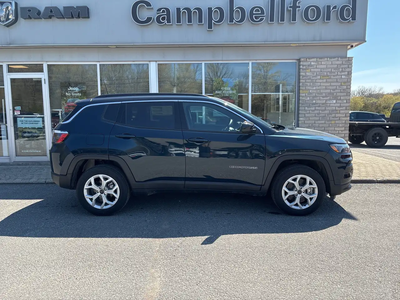 Jeep Compass снимка Jeep Compass