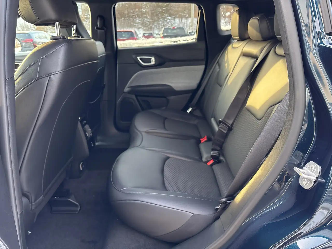 Jeep Compass снимка Jeep Compass