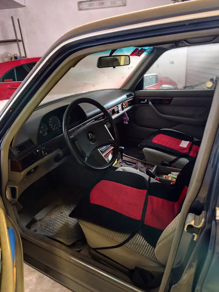 Mercedes-Benz 280 SE, foto 6
