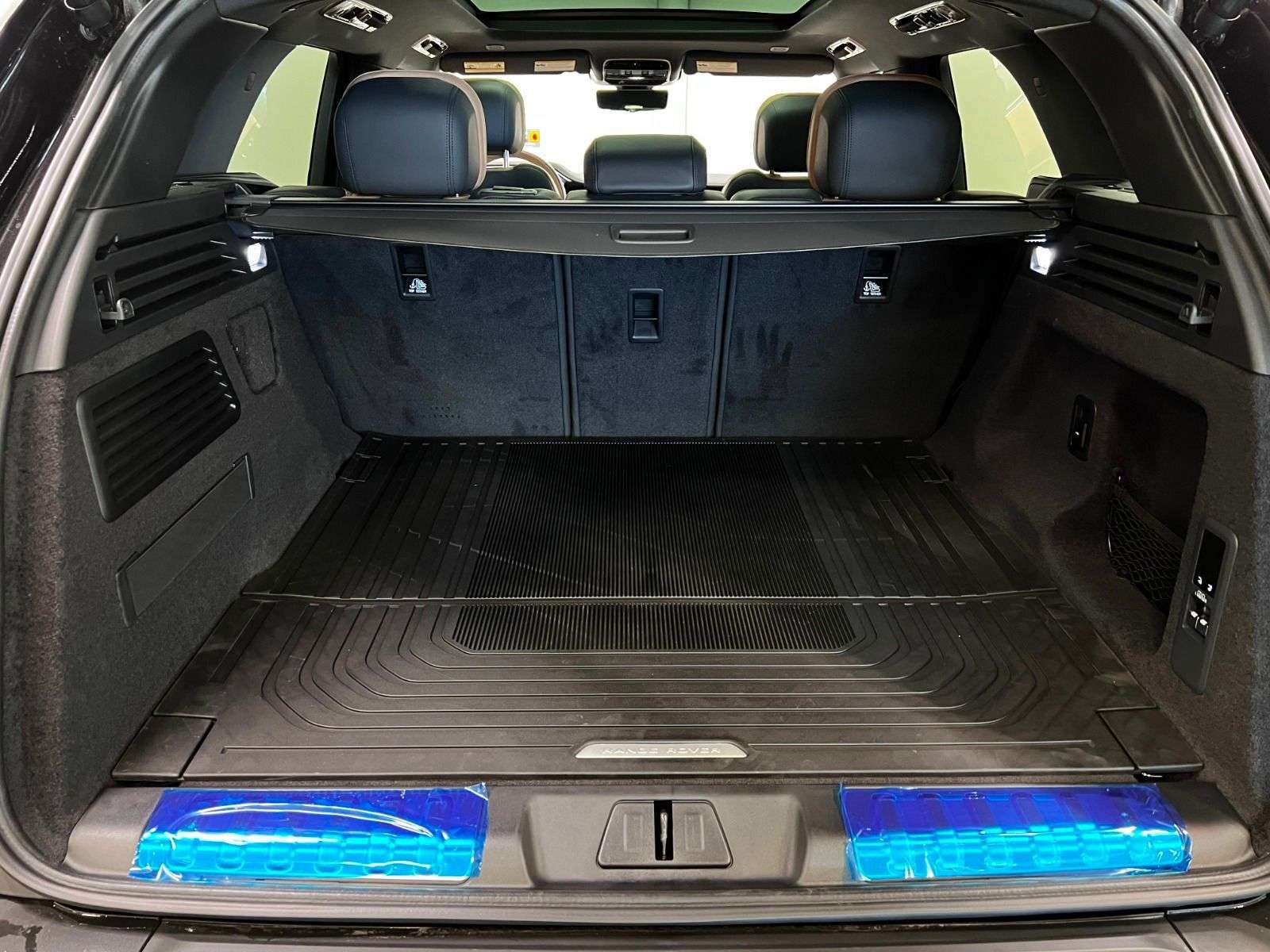 2026 Land Rover Range Rover Sport P400 Dynamic HSE thumb 12