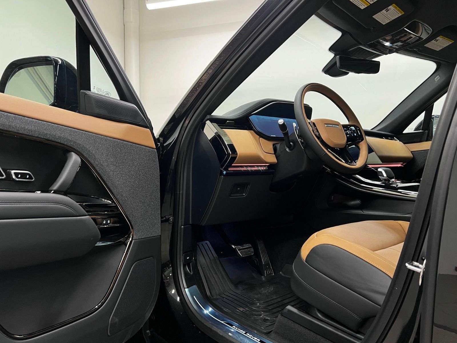 2026 Land Rover Range Rover Sport P400 Dynamic HSE thumb 35