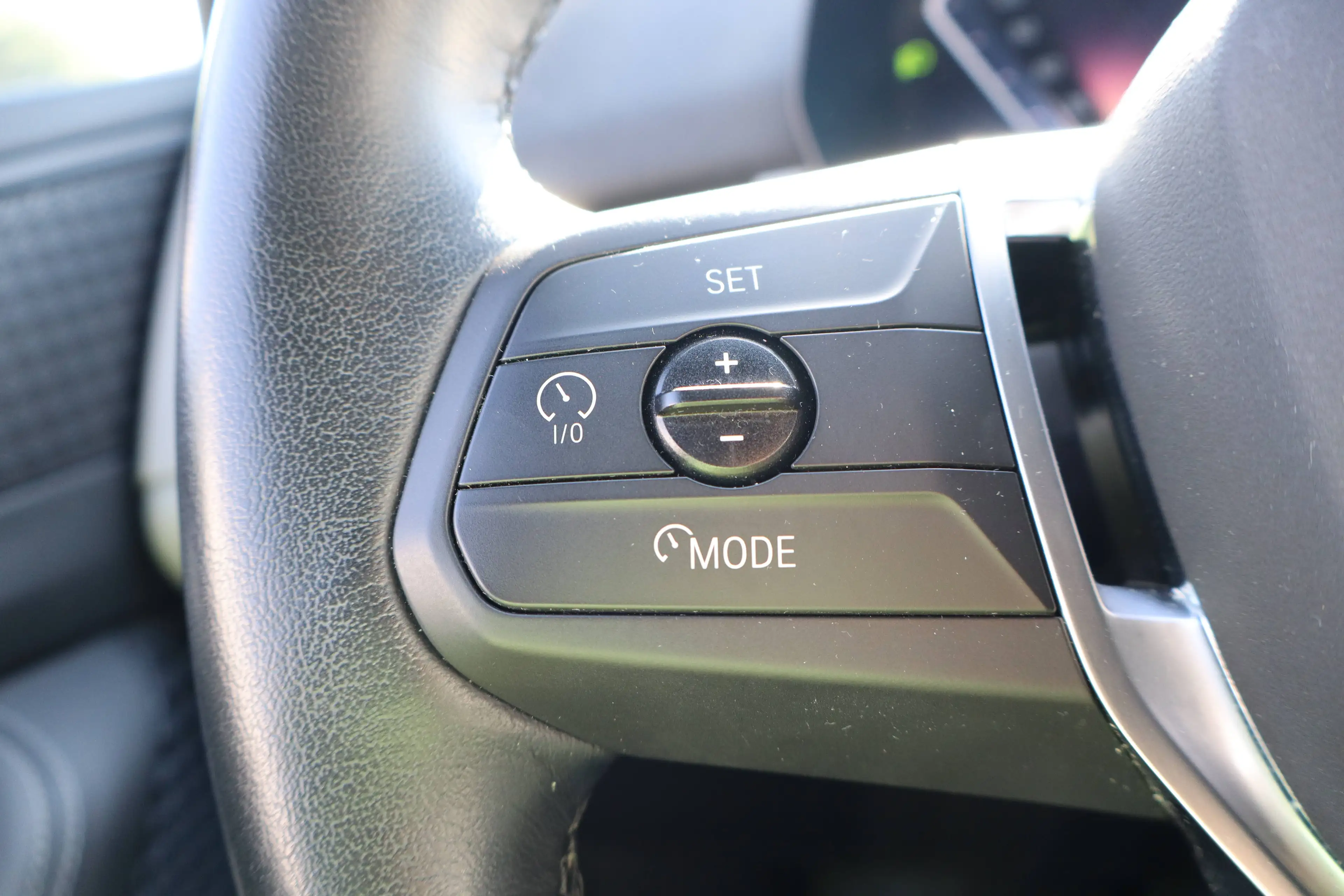 BMW 225 Active Tourer PHEV 225xeA (180 kW) — photo 14