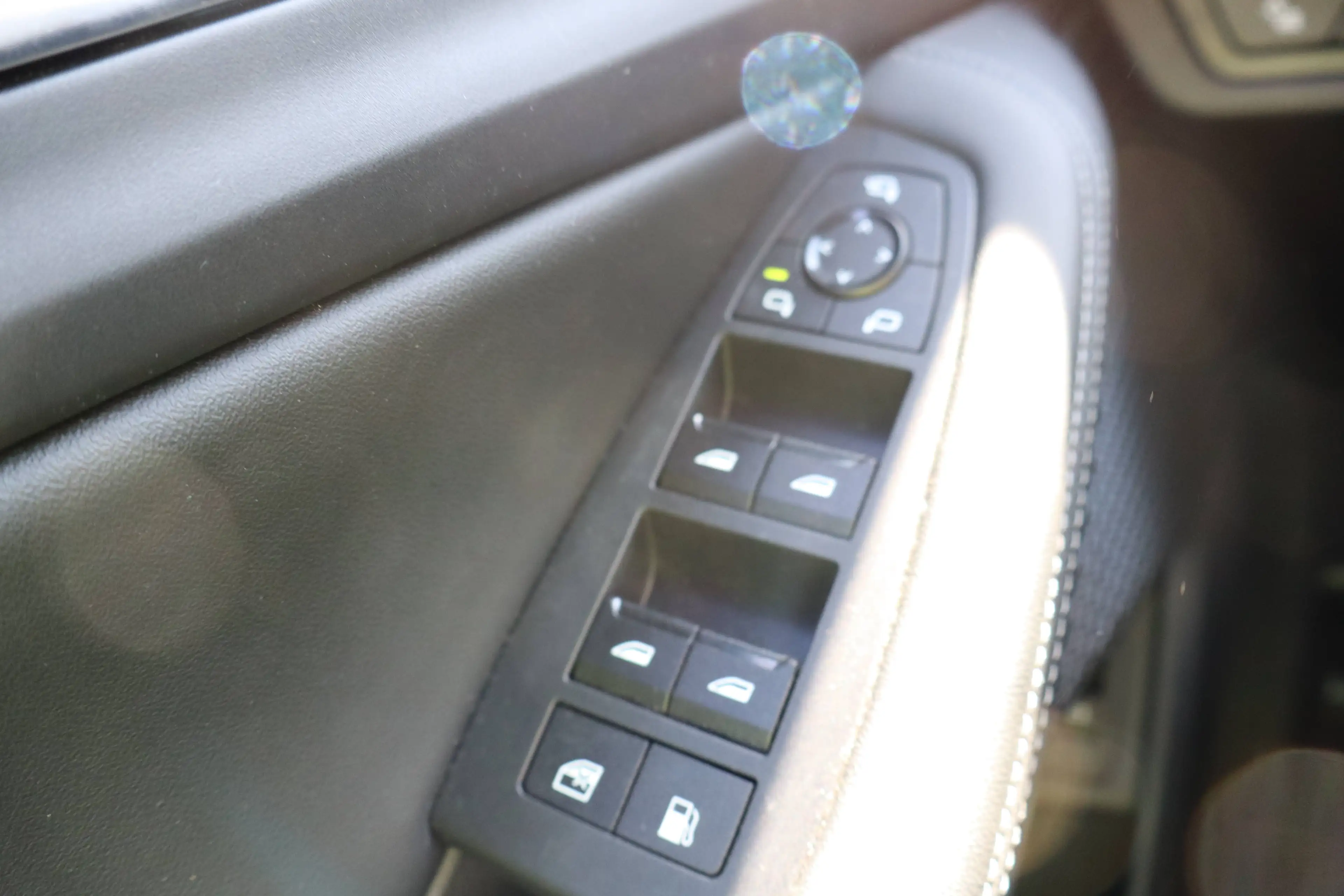 BMW 225 Active Tourer PHEV 225xeA (180 kW) — photo 17