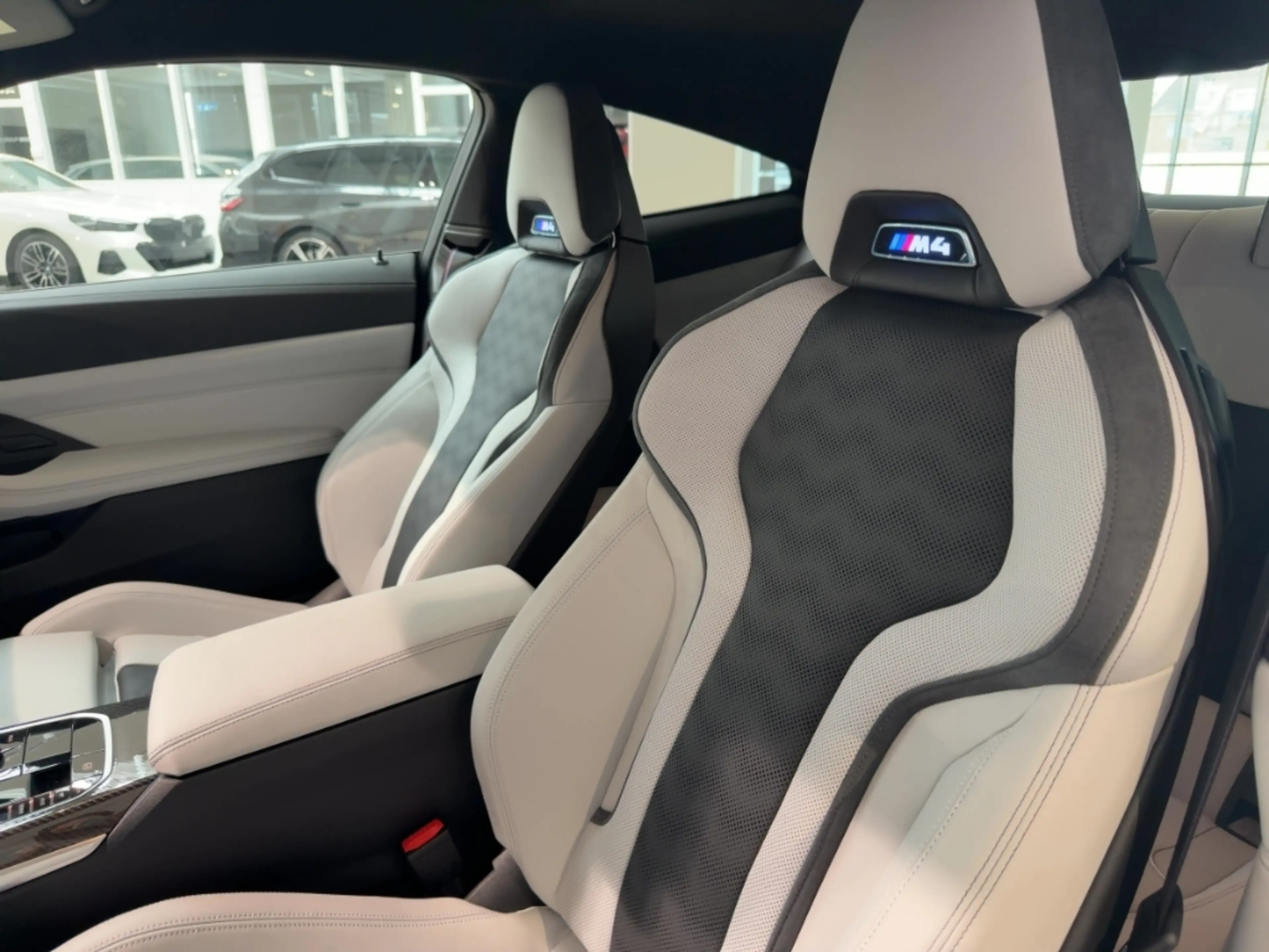 BMW M4 Competition M xDrive Sportpaket HUD AD Navi Leder — photo 15