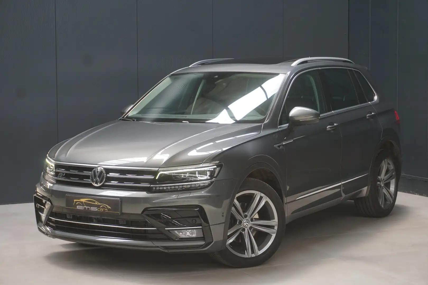 Volkswagen Tiguan 2.0 TDi Platinum DSG Automaat- R-Line- Garantie! Grijs - 1
