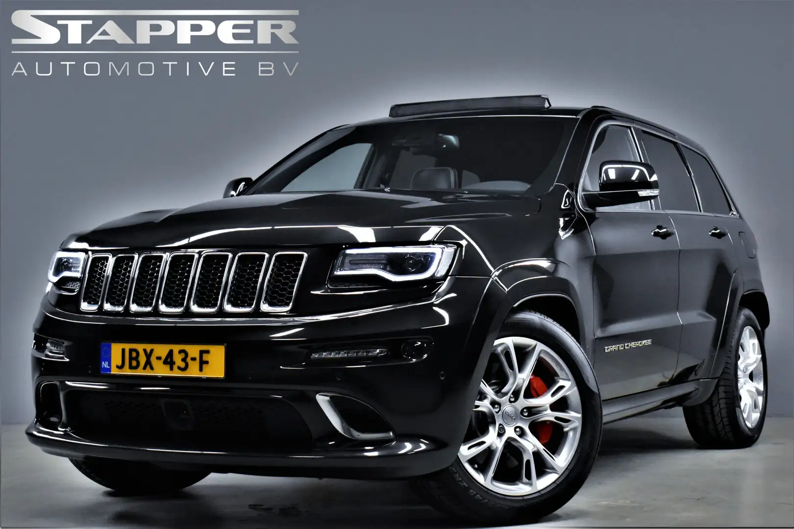 Jeep Grand Cherokee 6.4 V8 Hemi SRT8 Clean Carfax / EU Geleverd Pano/H Schwarz - 1
