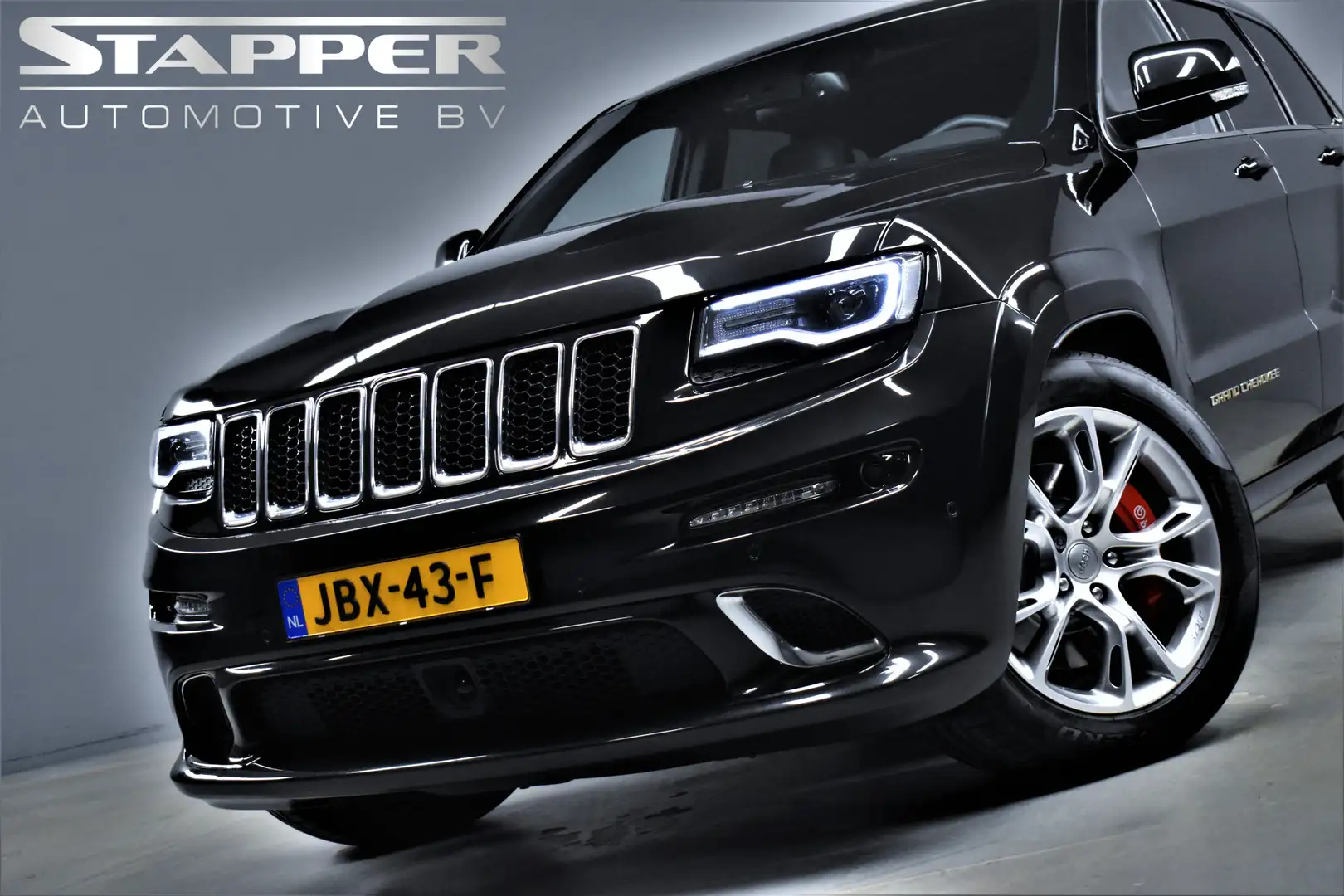 Jeep Grand Cherokee 6.4 V8 Hemi SRT8 Clean Carfax / EU Geleverd Pano/H Schwarz - 2