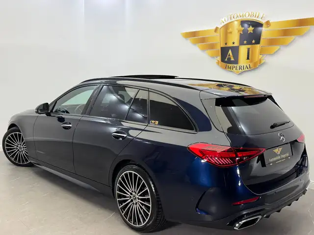Mercedes-Benz C-Class view 3