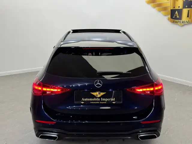 Mercedes-Benz C-Class view 6