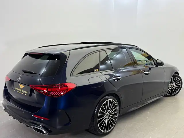 Mercedes-Benz C-Class view 4