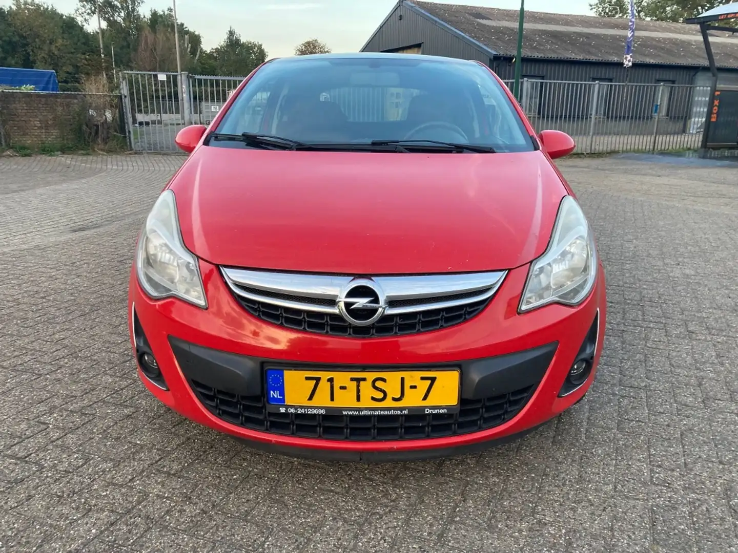 Opel Corsa 1.2 EcoF. CL.Ed. LPG Rouge - 2