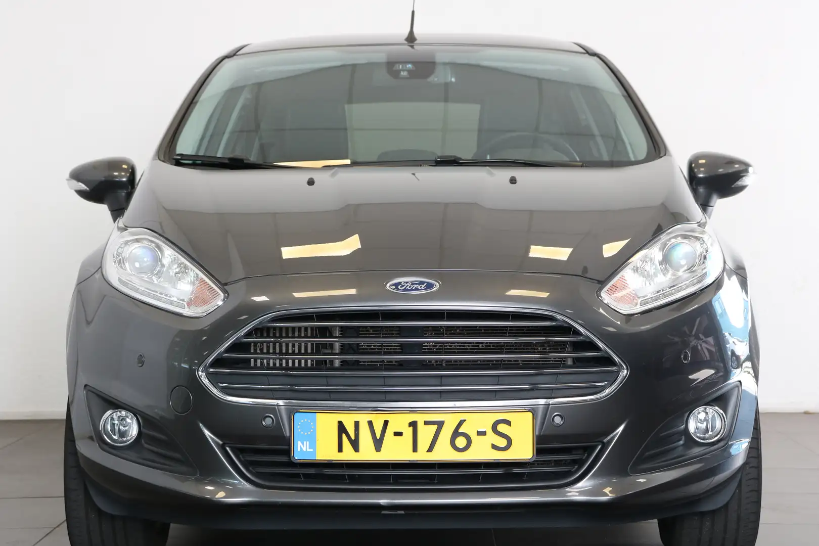 Ford Fiesta 1.0 EcoBoost 100PK Titanium | Navi | Clima | Cruis Gris - 2