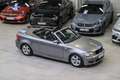 BMW 120 d Cabrio Aut/NAVI PRO/PDC/XENON/SPORTLENKRAD/ Grau - thumbnail 3