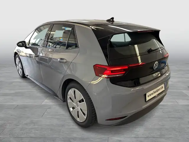 Volkswagen Id.3 view 4