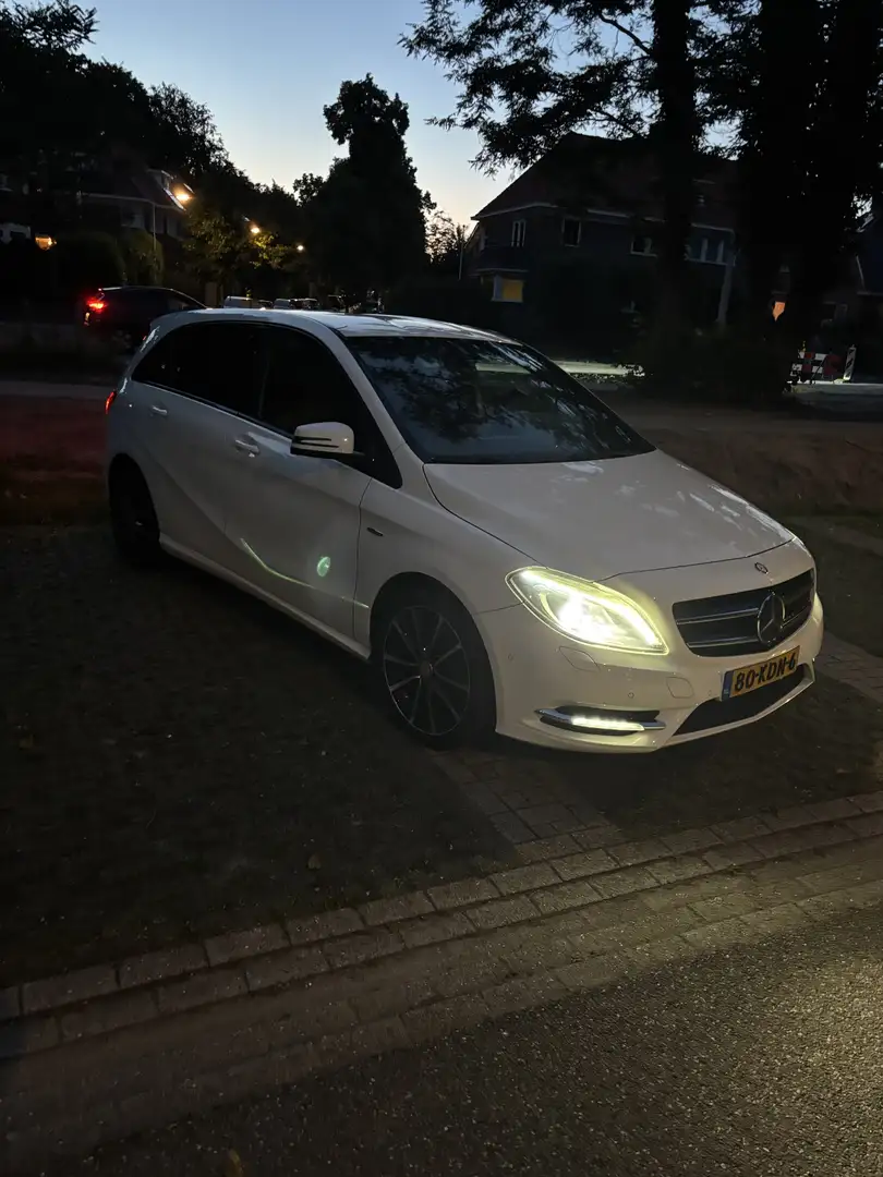 Mercedes-Benz B 180 Ambition Wit - 2