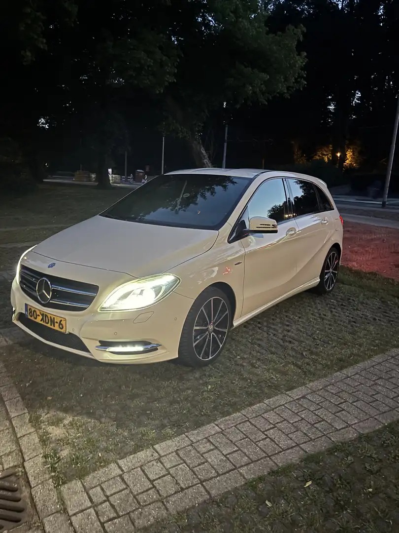 Mercedes-Benz B 180 Ambition Wit - 1